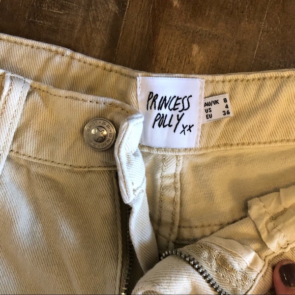 Princess Polly Shorts - Picture 3 of 4